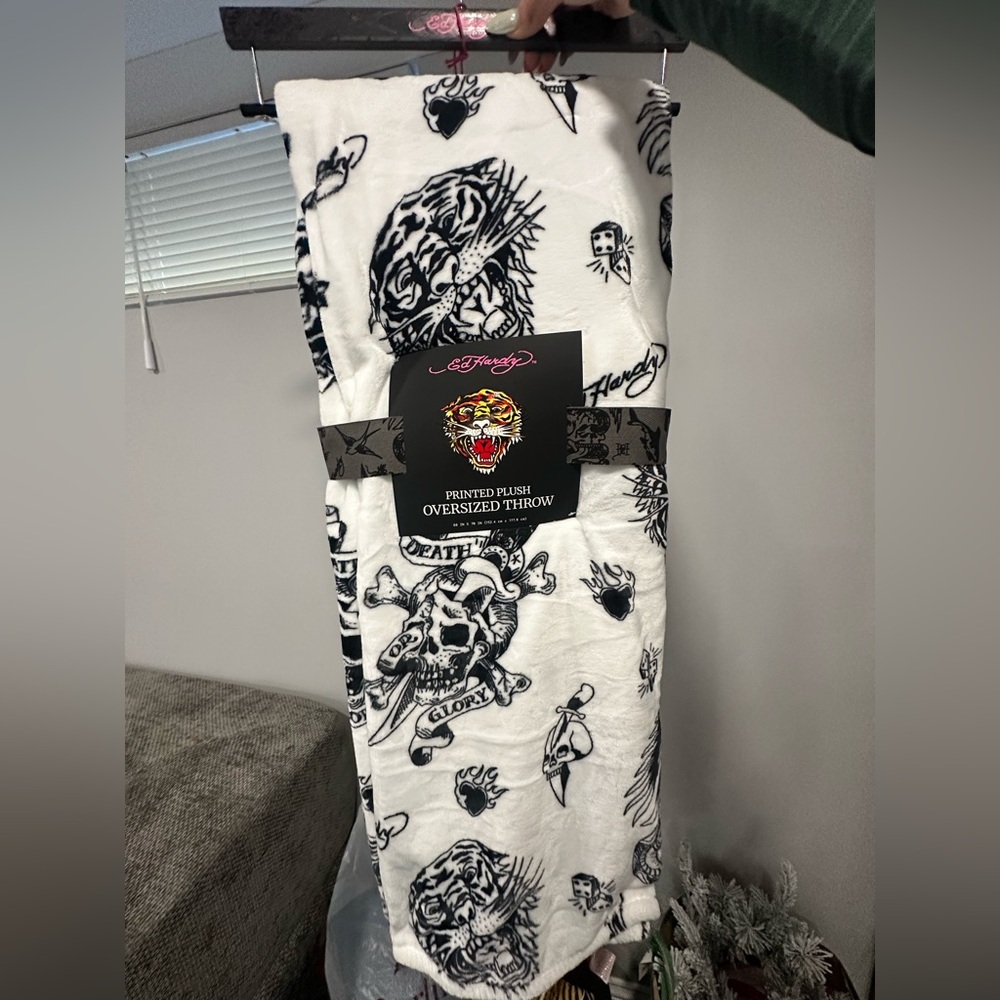 Ed Hardy Black, White & Pink Tiger Logo Plush Throw